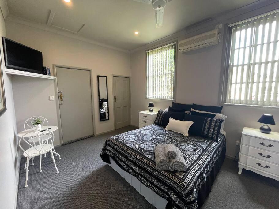 Post Office Boutique Accommodation Hat Head 외부 사진